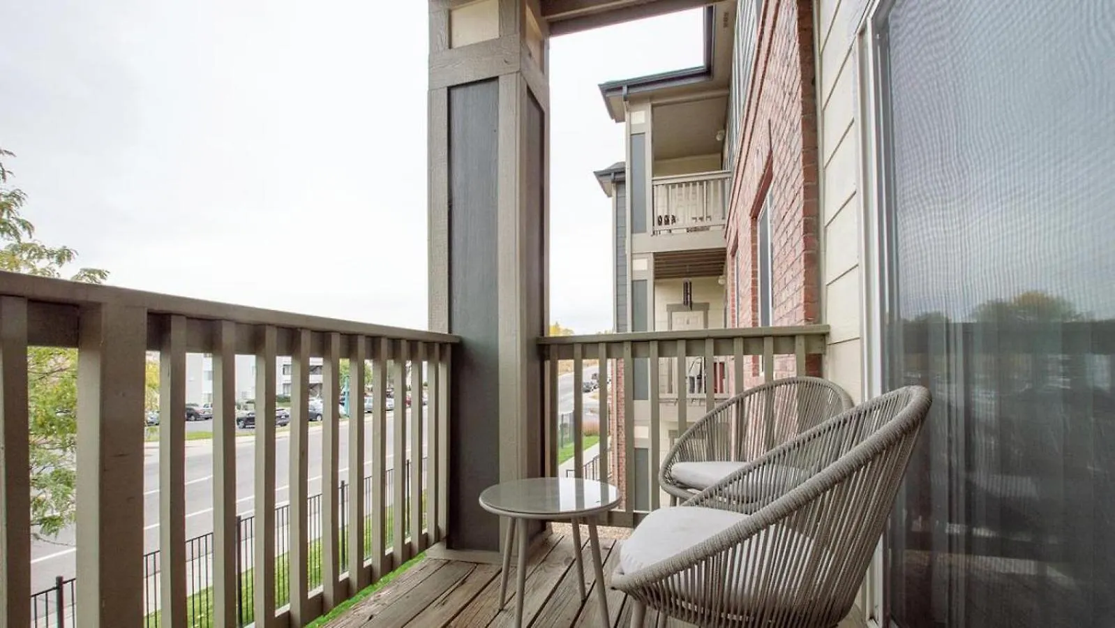 Landing Modern Apartment With Amazing Amenities Denver
