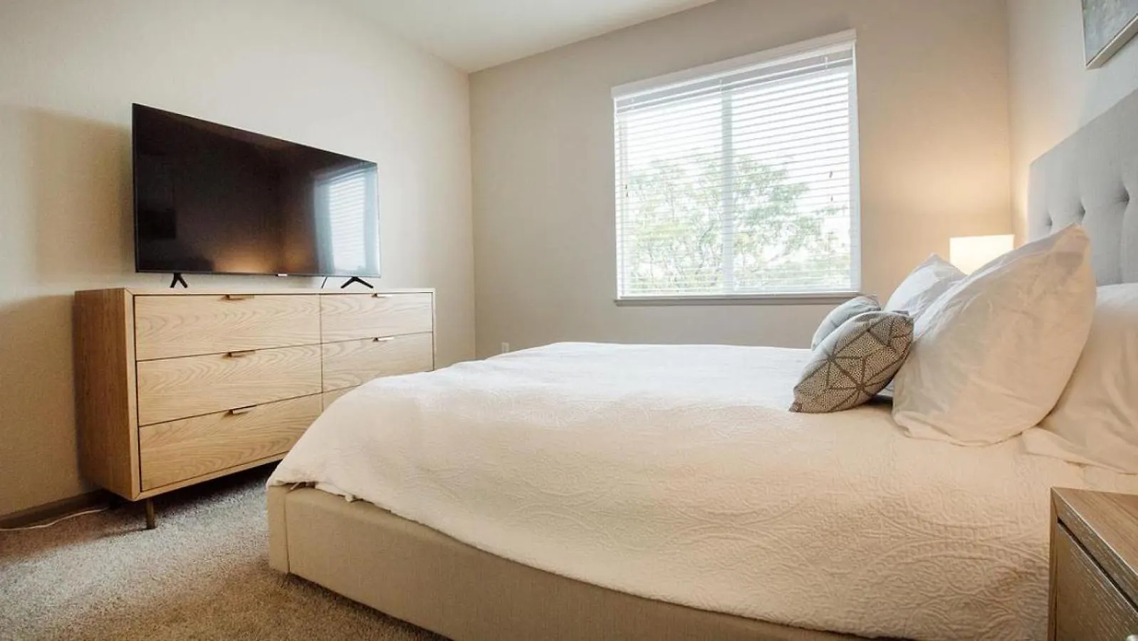 Landing Modern Apartment With Amazing Amenities Denver 0*,  United States